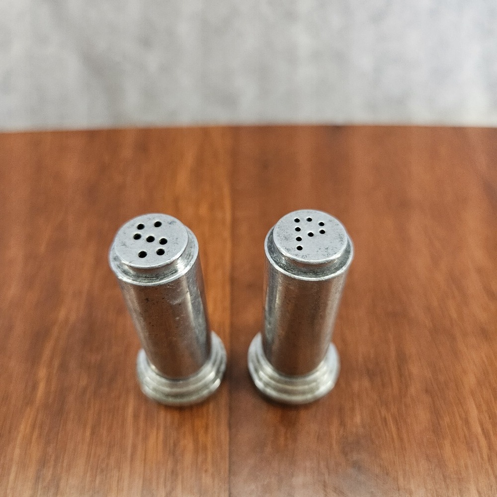 Vintage  Cylinder Aluminum Travel‎ Salt & Pepper Shakers Collectible EUC